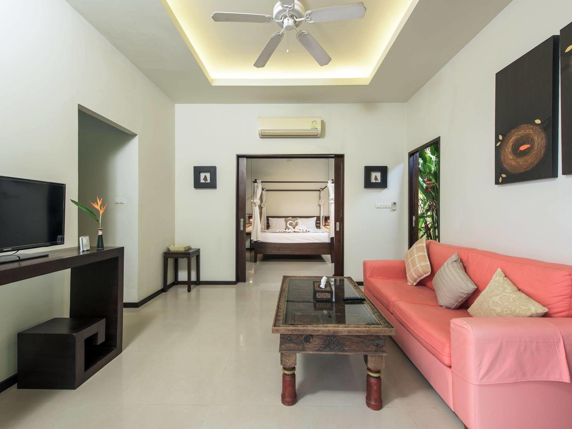 Love Layan Bang Tao Beach  Extérieur photo